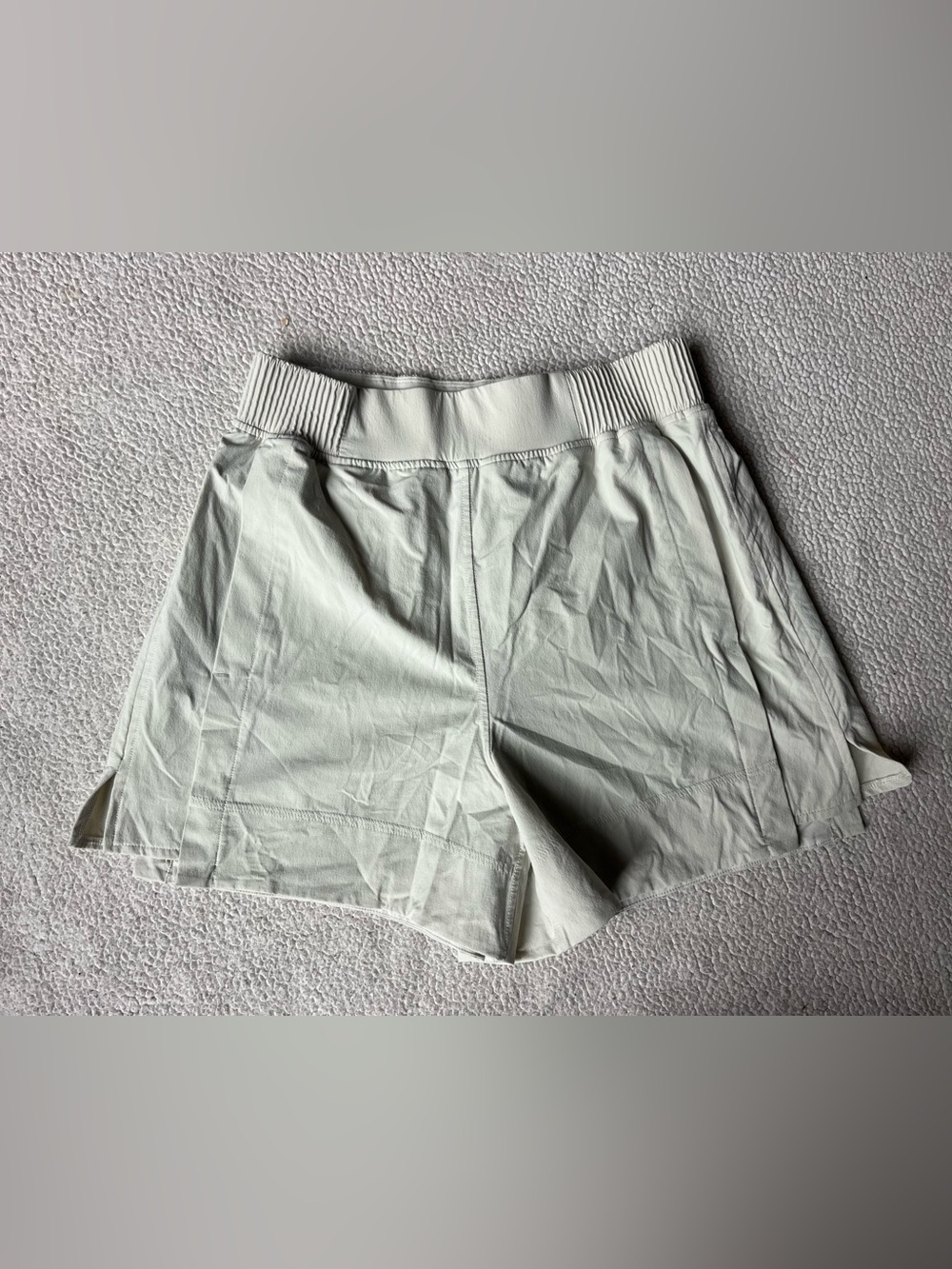 Lululemon Stretch Woven Relaxed Shorts Womens Small